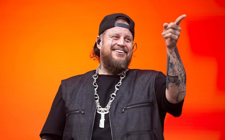 Jelly Roll Net Worth in 2025: How the Country-Rap Star Built His Multi-Million Dollar Fortune